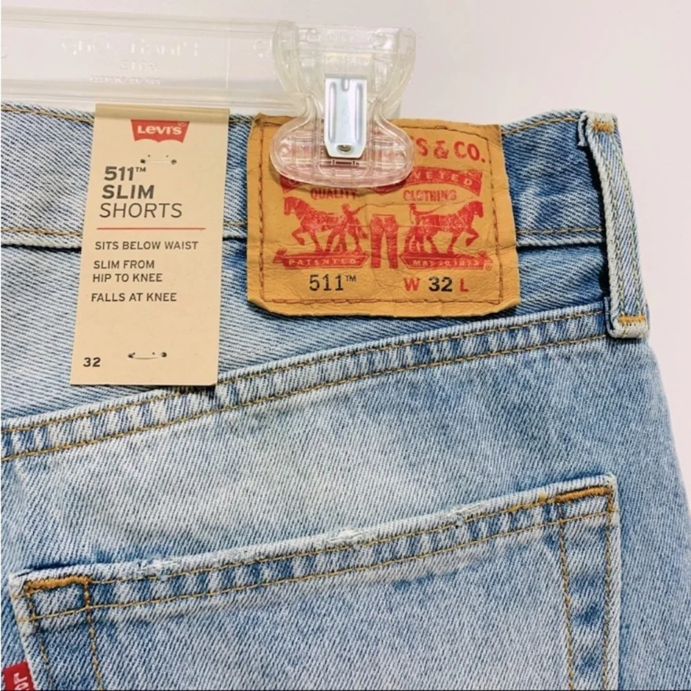 NWT Levi’s 511 Men’s Cut-off 10” Distressed Ripped Denim Jean Shorts